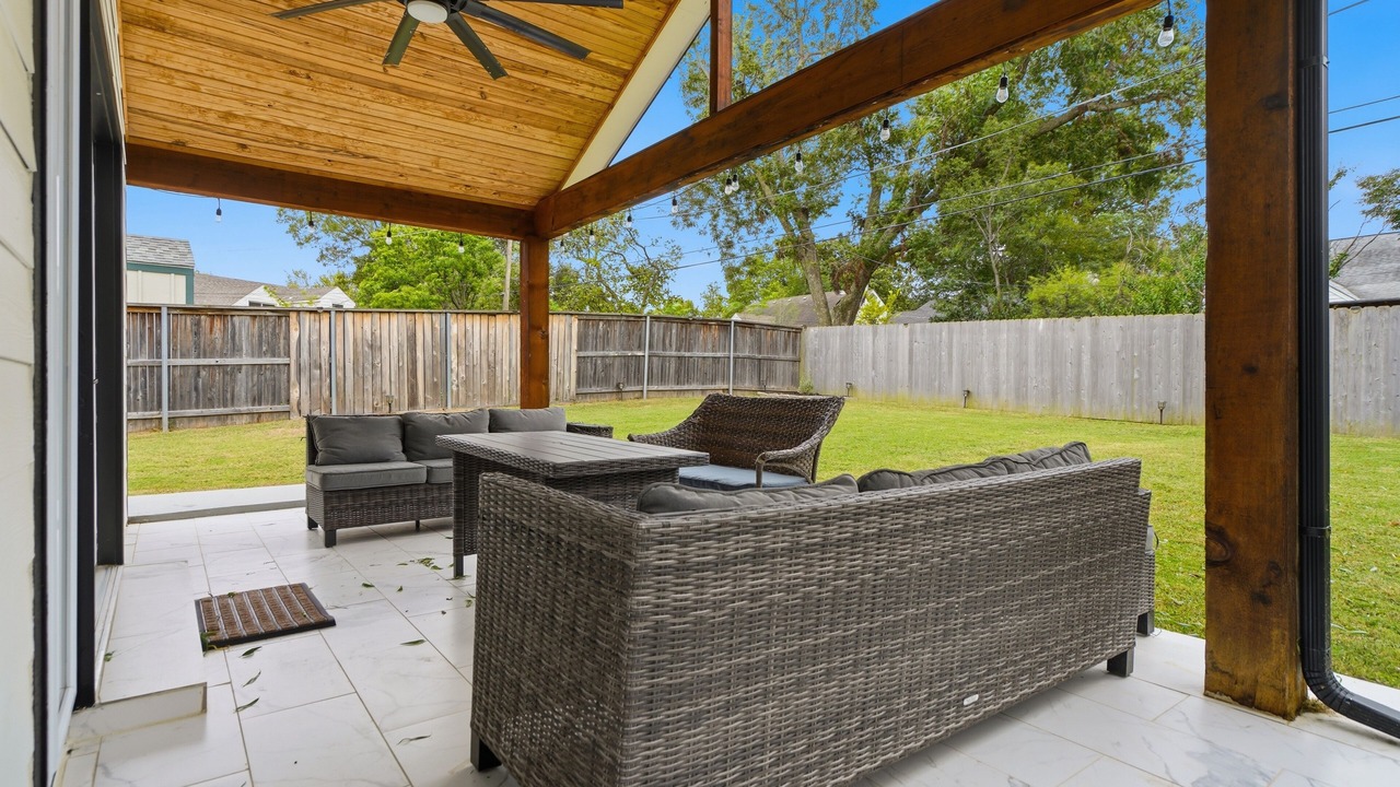 Photo of Patio Balcony in Cherry Street