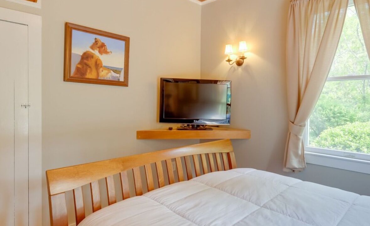 Photo of Others in Monument Beach