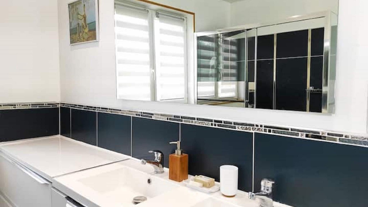 Photo of Bathroom in Givonne