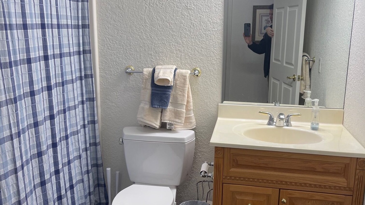 Photo of Bathroom in Mountain Grove