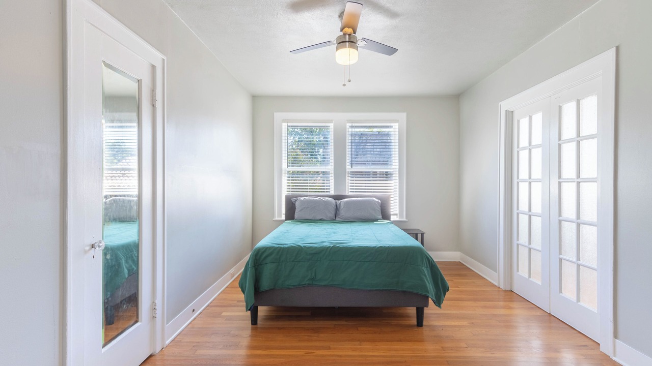 Photo of Bedroom in Highland Park