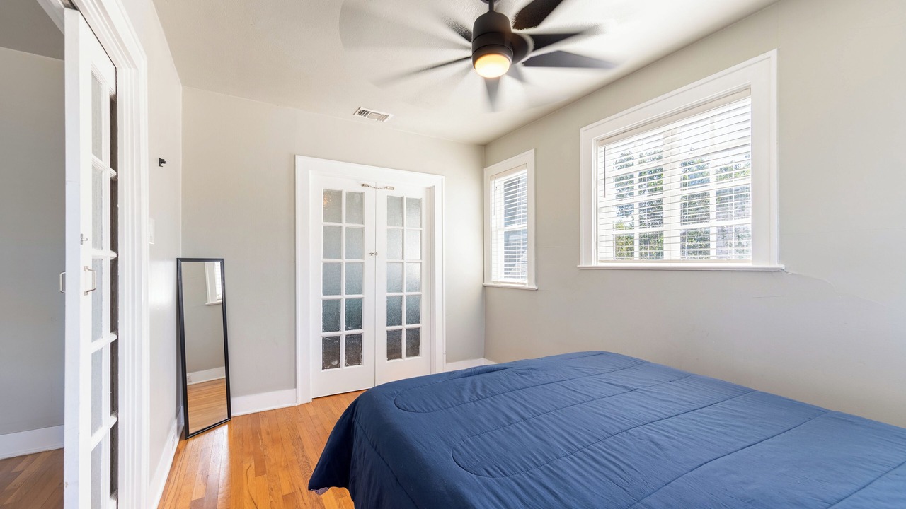 Photo of Bedroom in Highland Park
