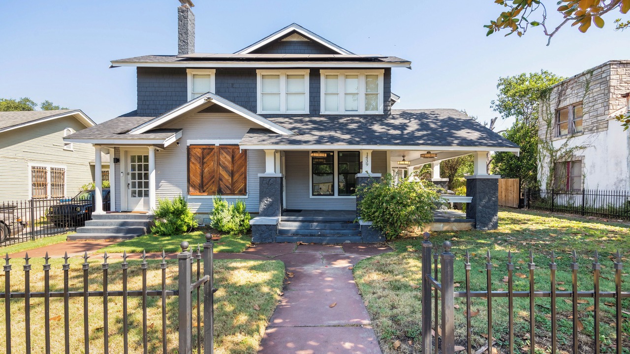 Photo of Outdoor in Highland Park
