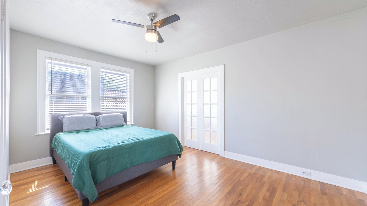 Photo of Bedroom in Highland Park