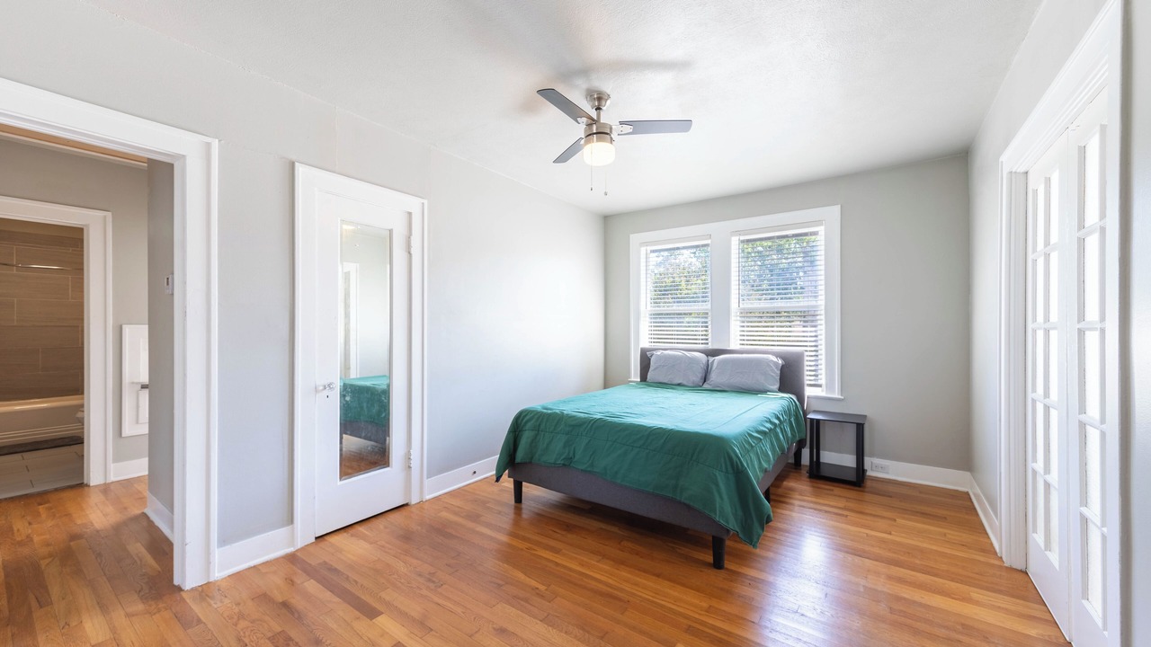 Photo of Bedroom in Highland Park