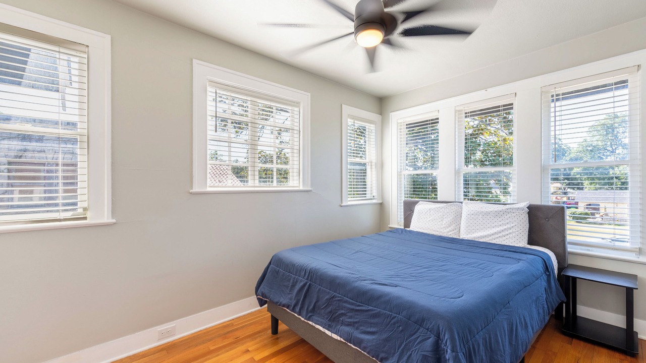 Photo of Bedroom in Highland Park