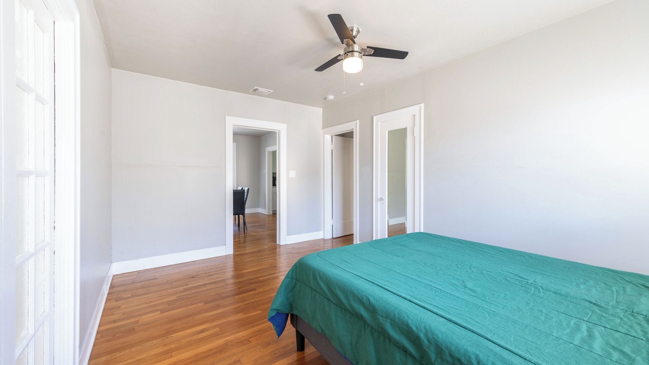 Photo of Bedroom in Highland Park