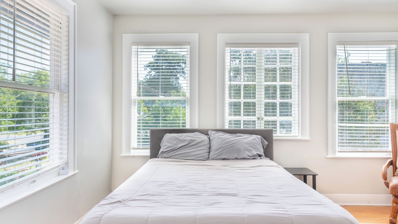 Photo of Bedroom in Highland Park