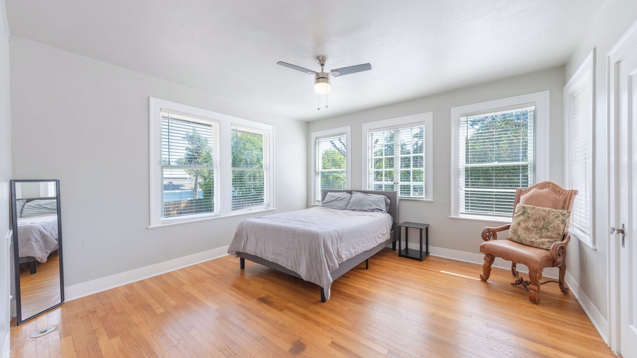 Photo of Bedroom in Highland Park