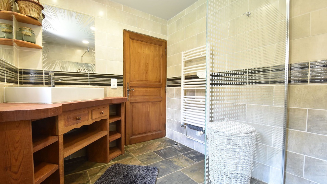 Photo of Bathroom in Montcabrier