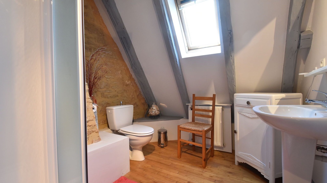 Photo of Bathroom in Montcabrier