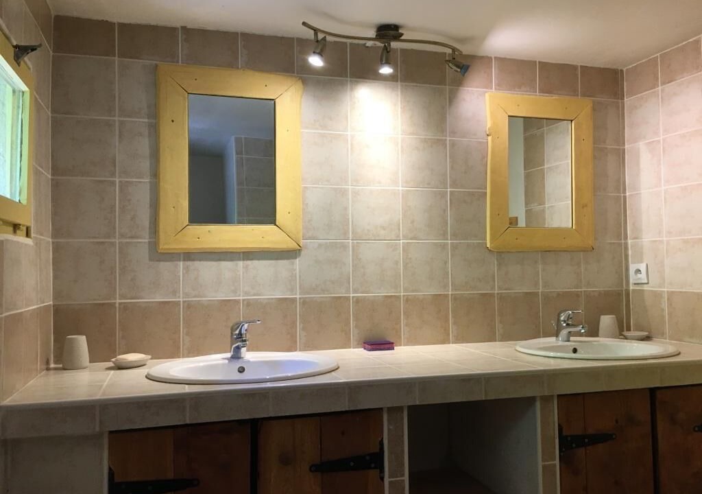 Photo of Bathroom in Barreme