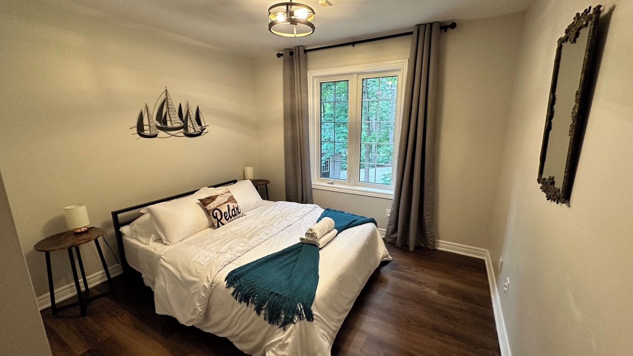Photo of Bedroom in Grand Bend