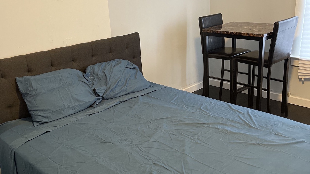 Photo of Bedroom in Orange