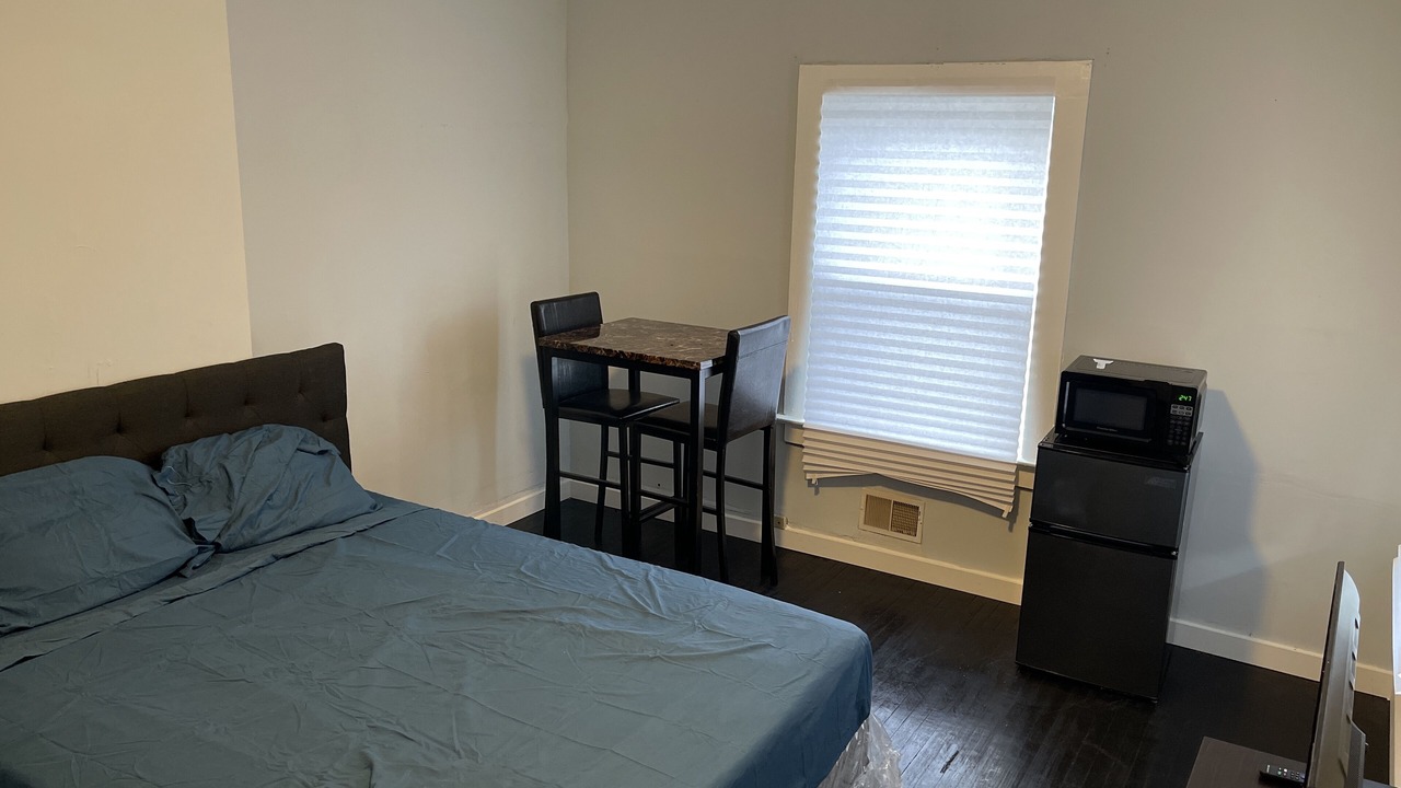 Photo of Bedroom in Orange