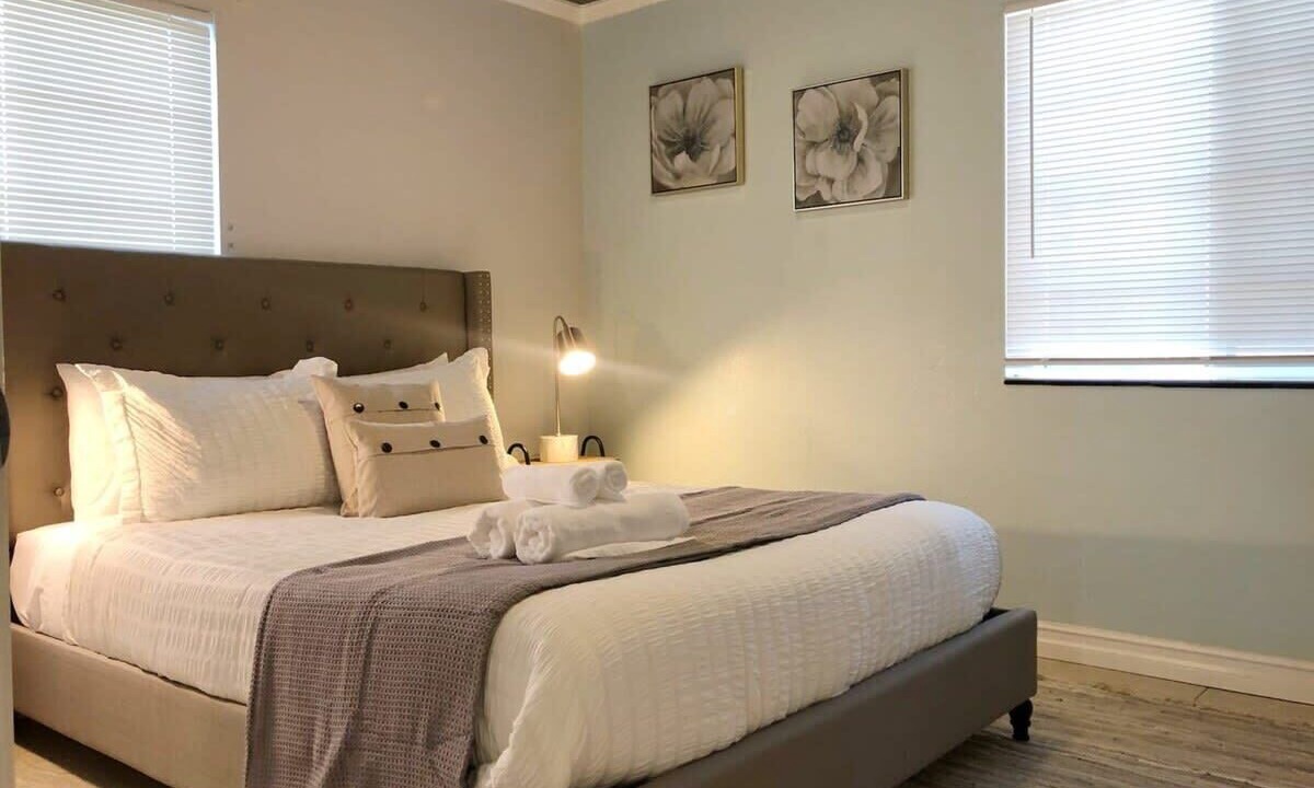 Photo of Bedroom in Willow Glen