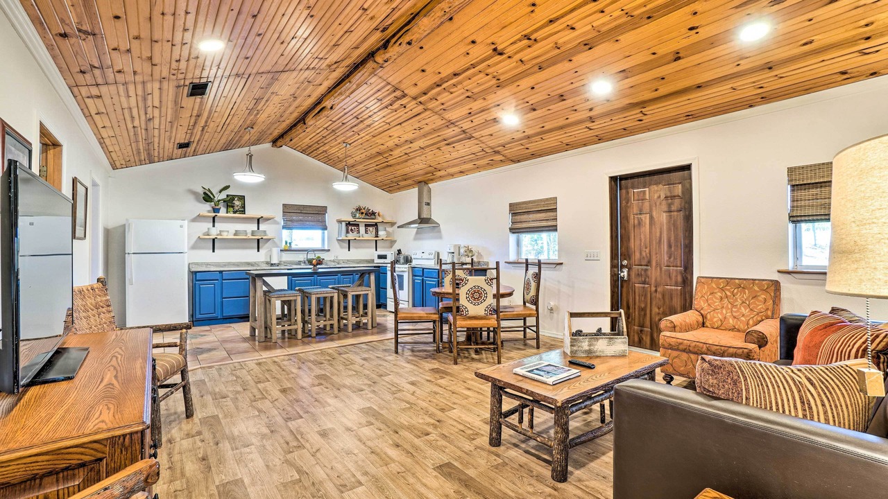Photo of Livingroom in Harrison