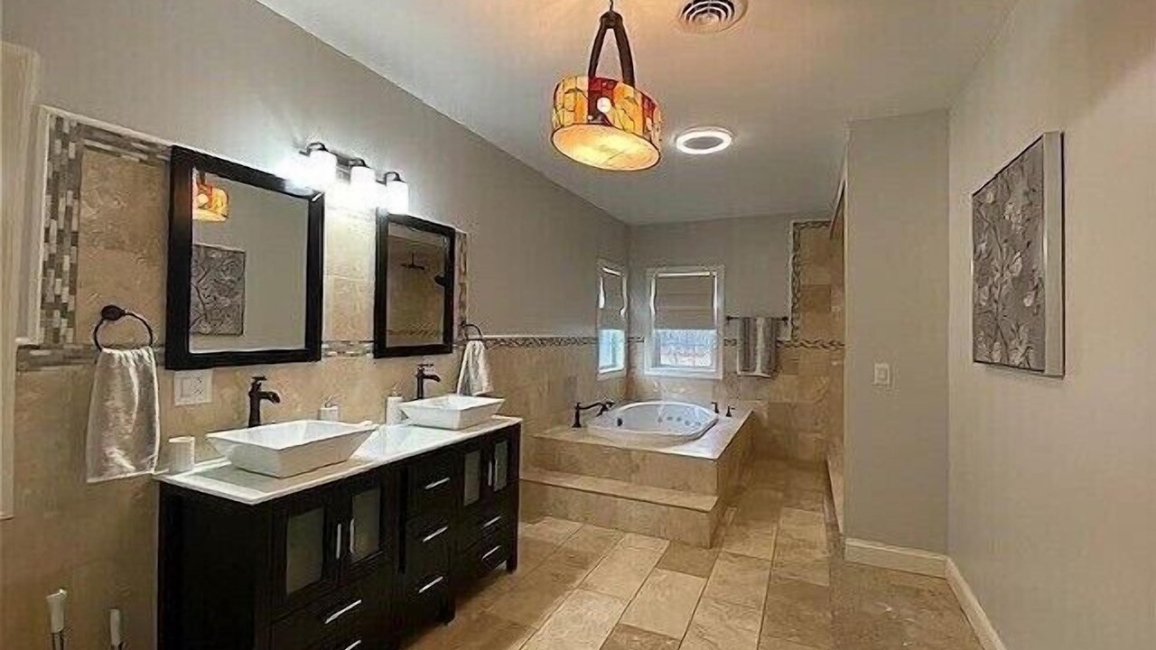 Photo of Bathroom in Saratoga Springs