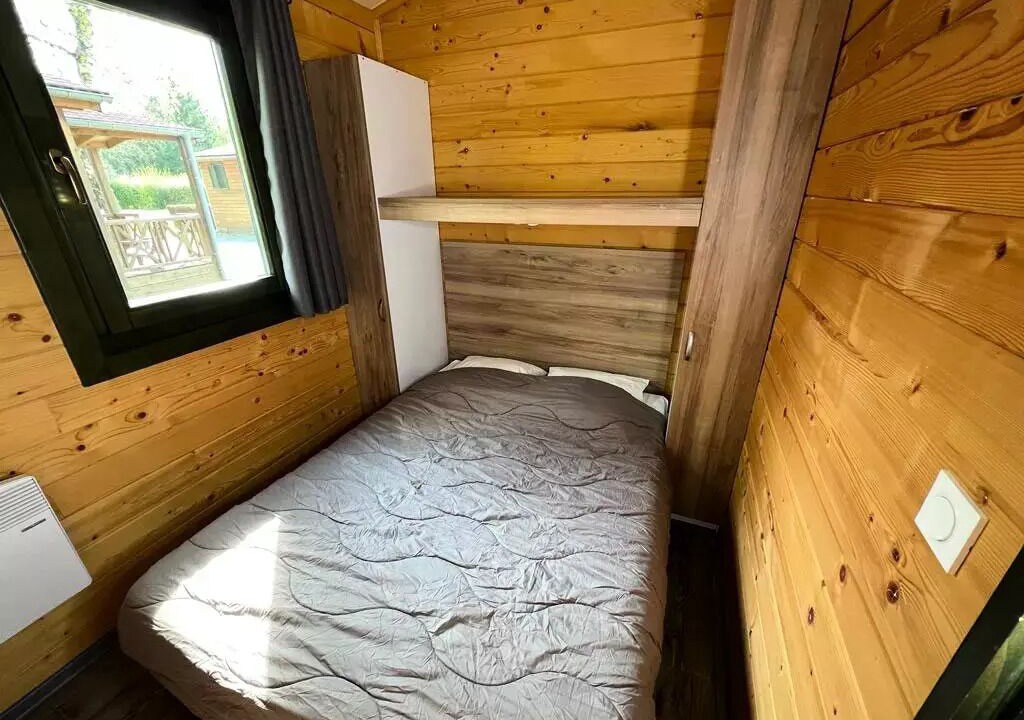 Photo of Bedroom in Leval