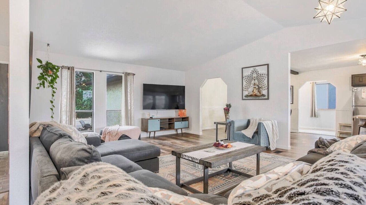 Photo of Livingroom in Northeast Colorado Springs