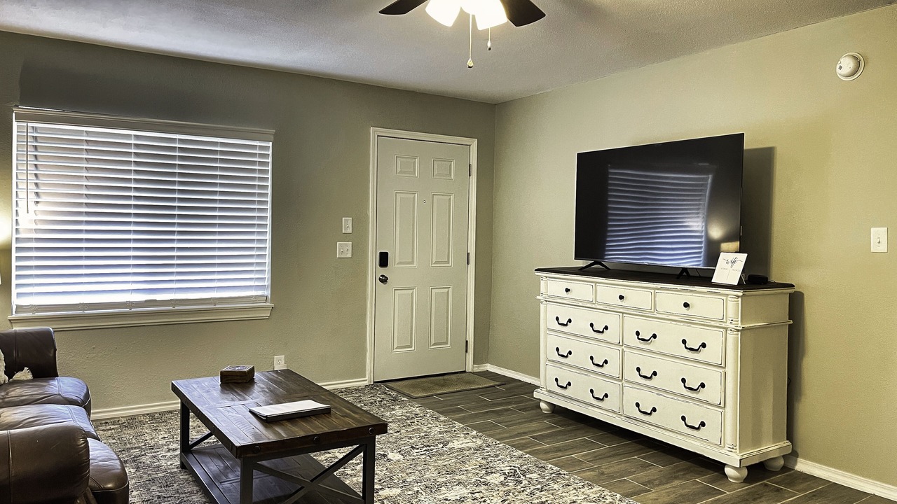 Photo of Livingroom in Owasso