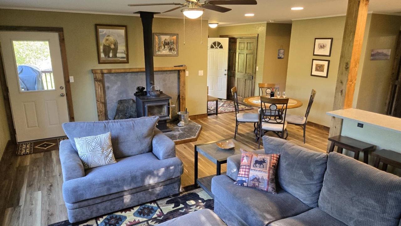 Photo of Livingroom in Bear Creek