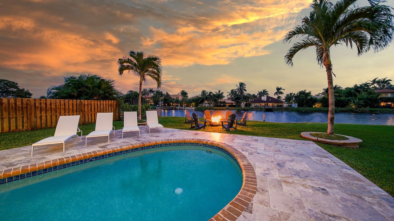 Photo of Outdoor in Tropic Palms