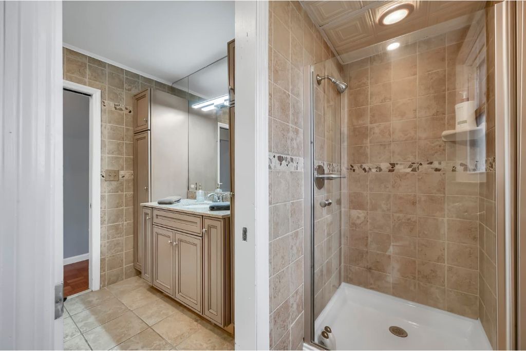 Photo of Bathroom in Mount Marion