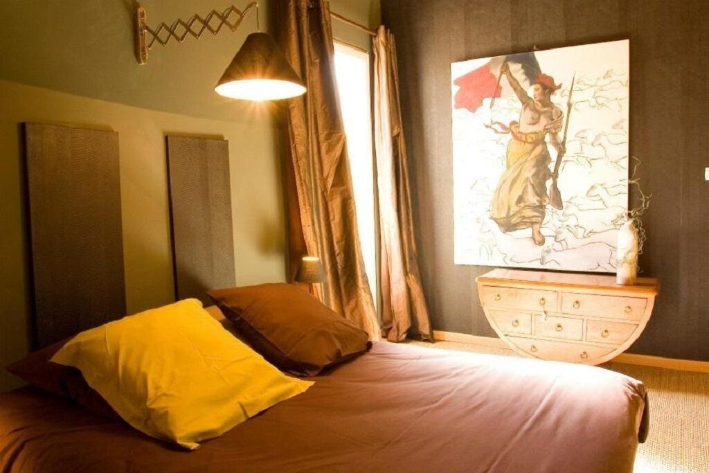 Photo of Bedroom in Saint-Germain-des-Champs