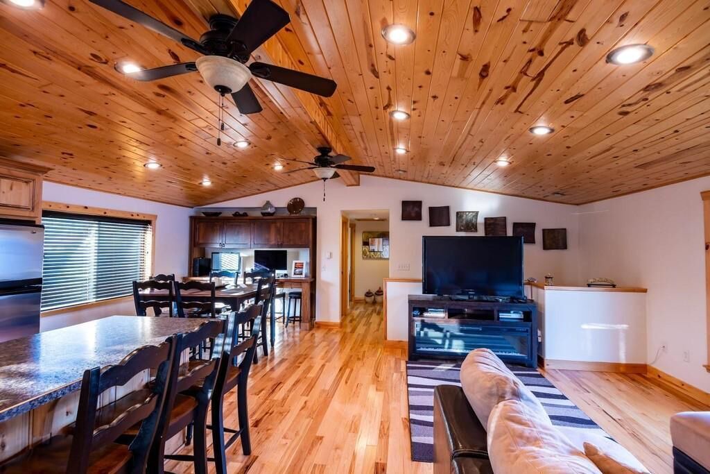 Photo of Livingroom in Walker