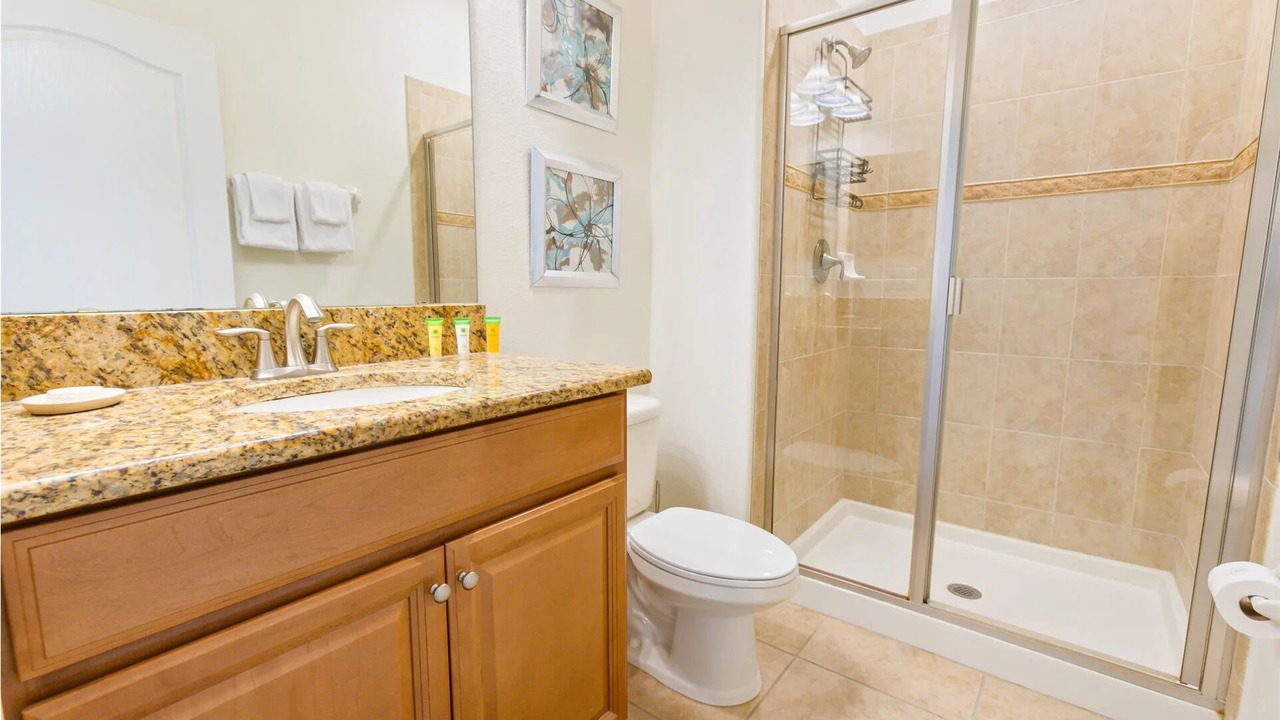 Photo of Bathroom in Bay Lake