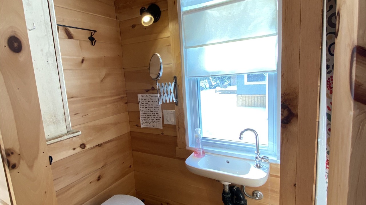 Photo of Bathroom in Colborne
