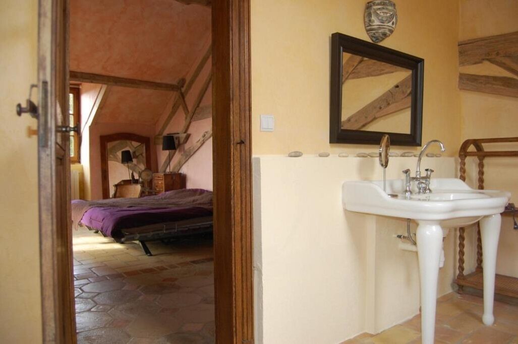 Photo of Bedroom in Saint-Germain-des-Champs