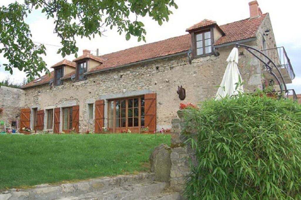 Photo of Outdoor in Saint-Germain-des-Champs