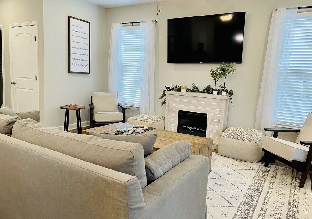 Photo of Livingroom in Tullahoma
