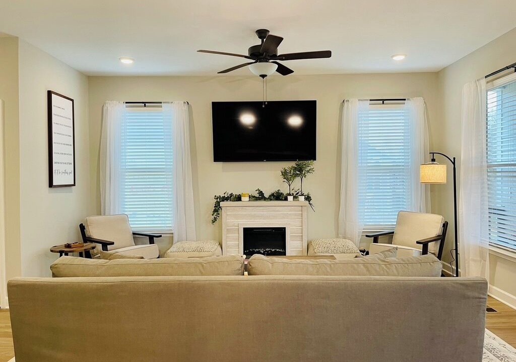 Photo of Livingroom in Tullahoma