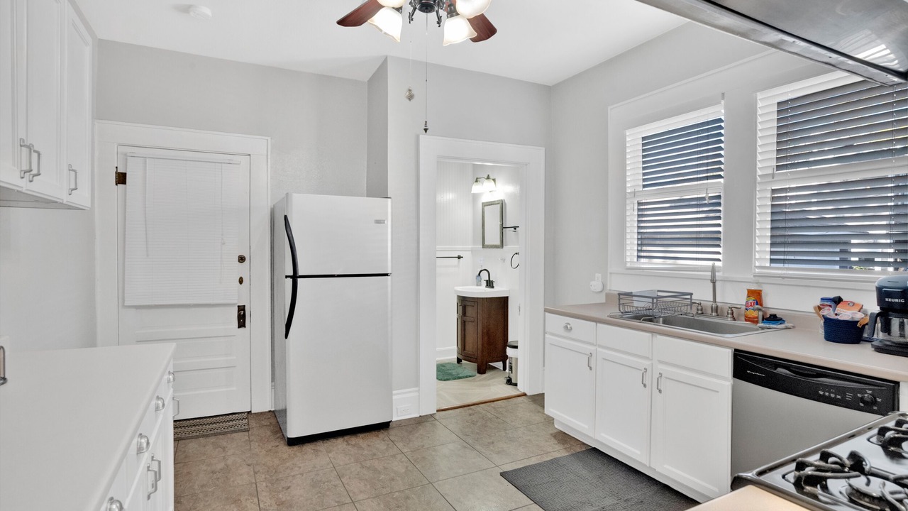 Photo of Kitchen in Highland Historic District
