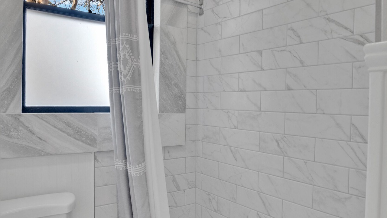 Photo of Bathroom in Highland Historic District
