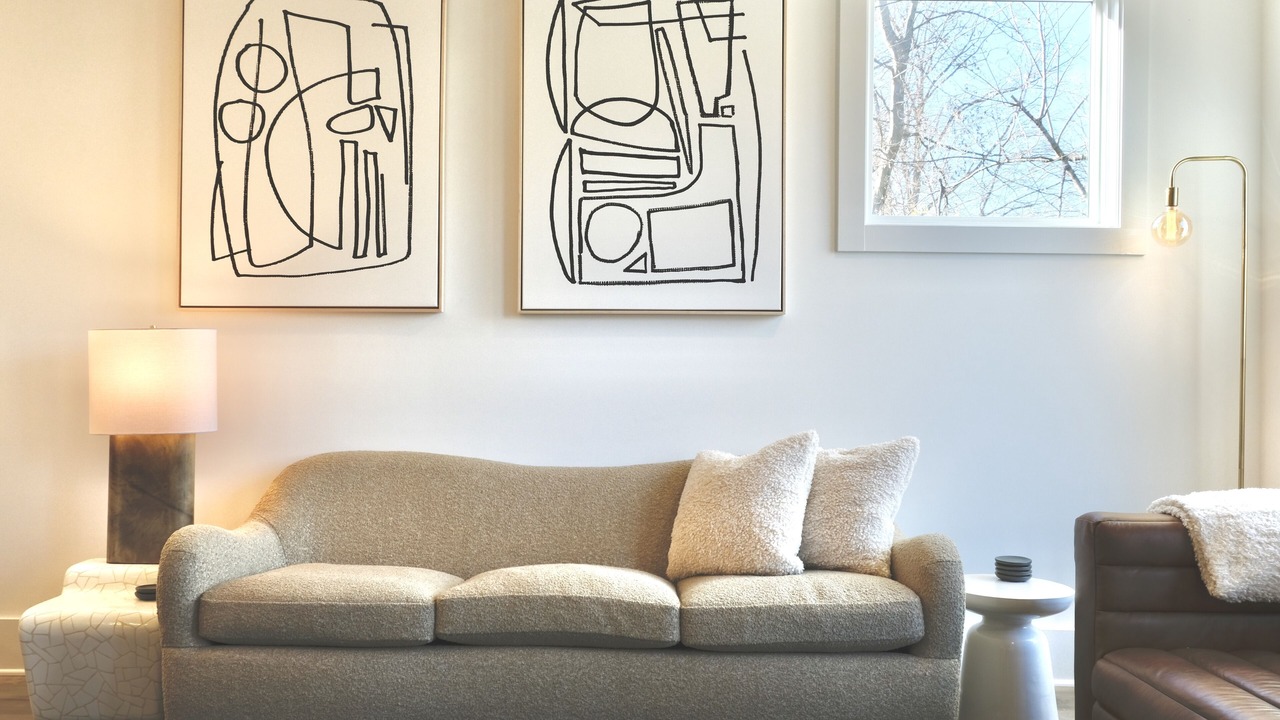 Photo of Livingroom in Talbot's Corner