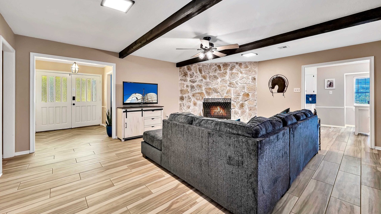 Photo of Livingroom in Waco