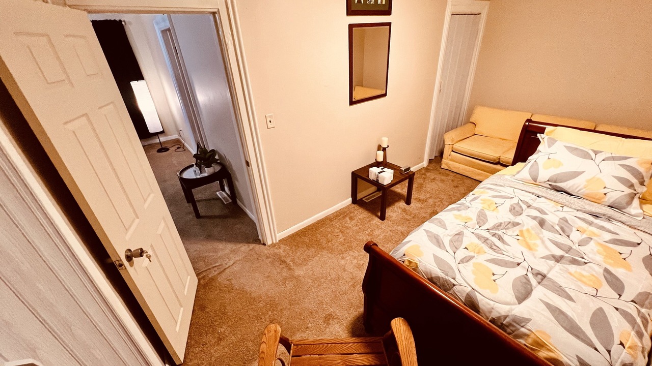 Photo of Bedroom in Troy
