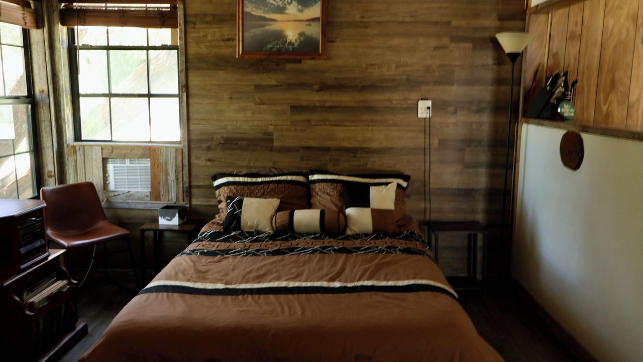 Photo of Bedroom in Whitney