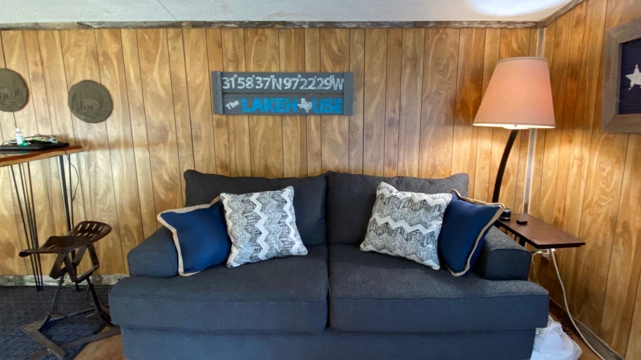 Photo of Livingroom in Whitney