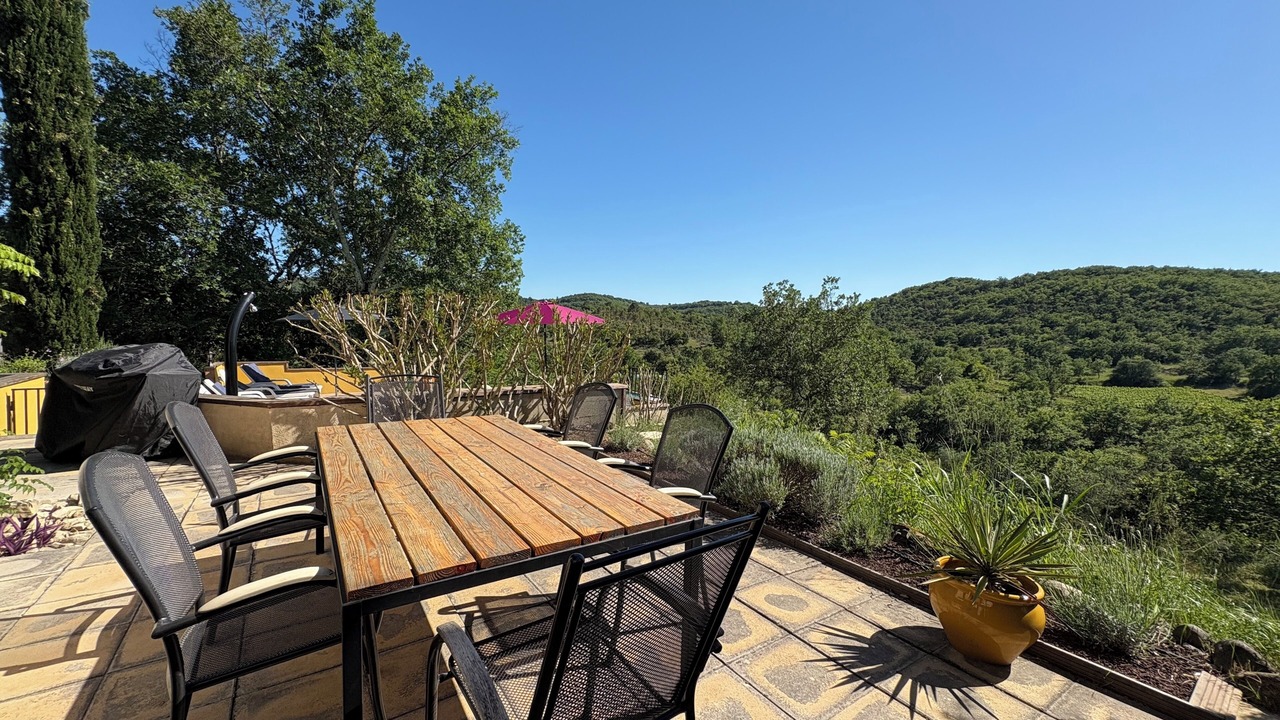 Photo of Outdoor in Pradons