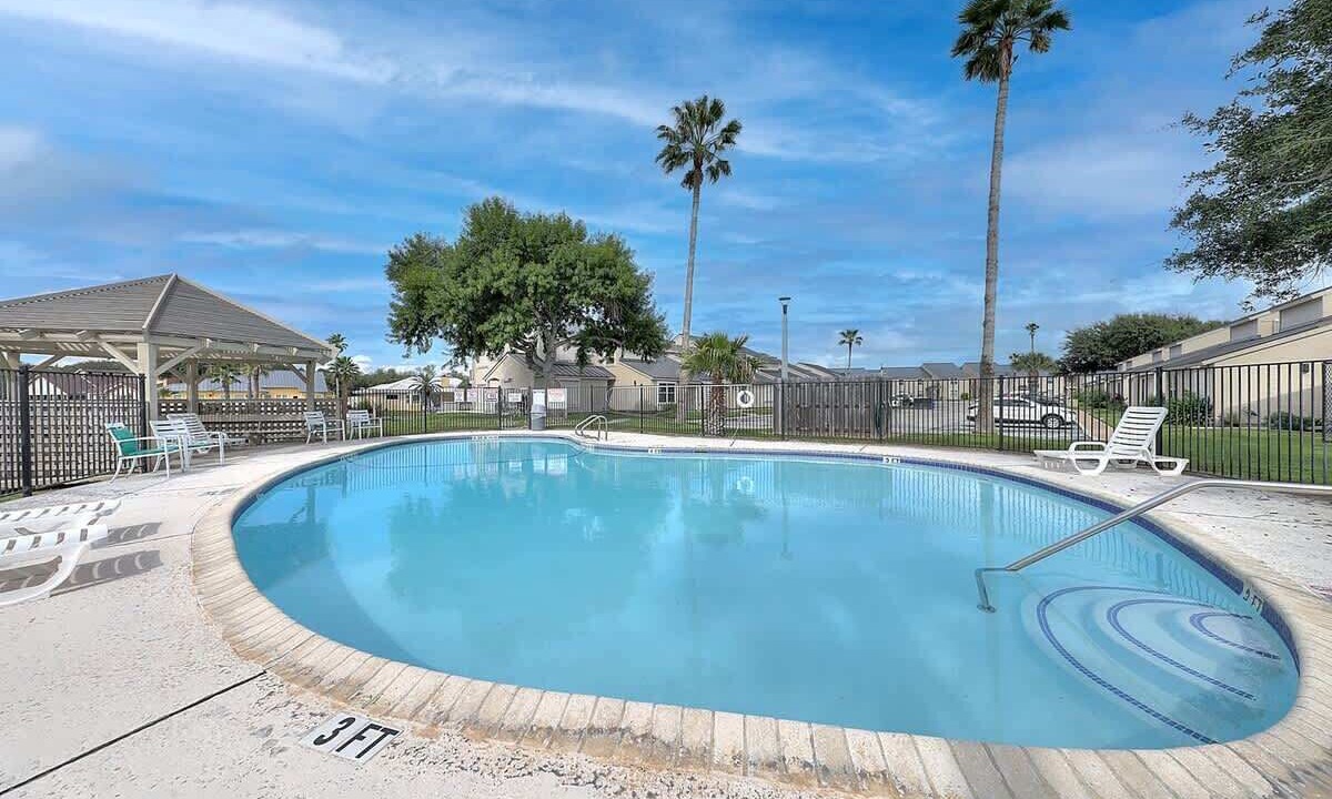 Photo of Outdoor in Harbor Oaks