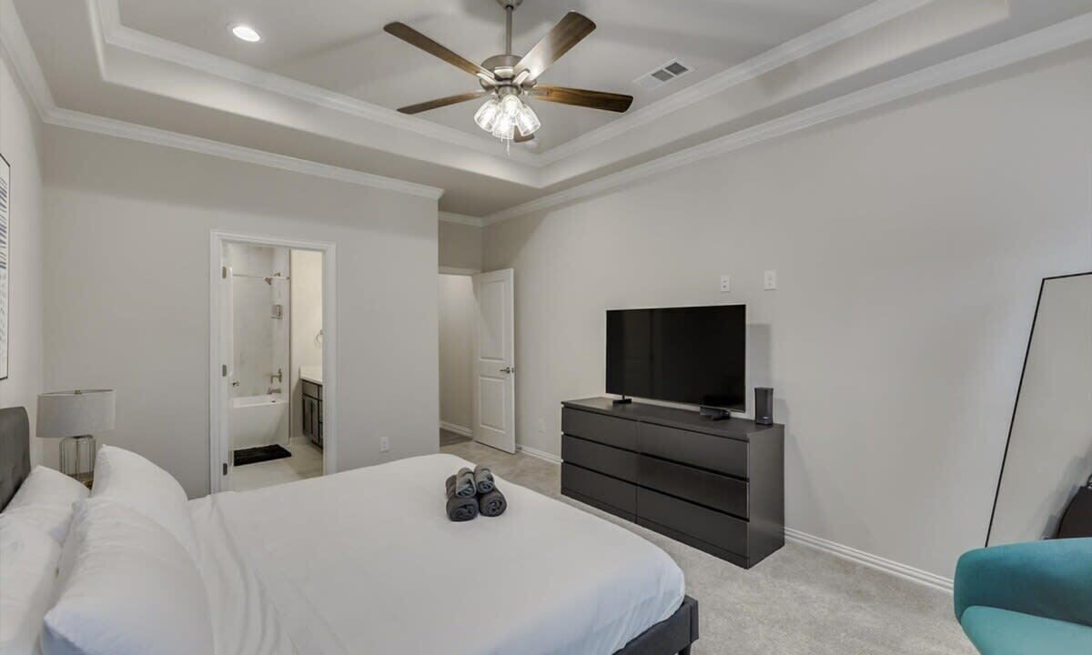 Photo of Bedroom in Cedar Crest