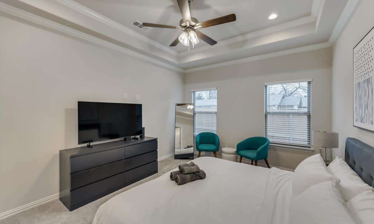 Photo of Bedroom in Cedar Crest