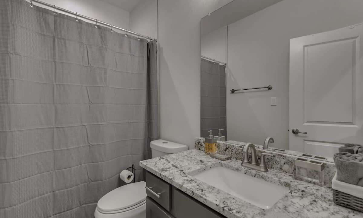 Photo of Bathroom in Cedar Crest