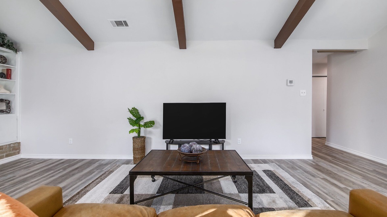 Photo of Livingroom in Chisholm Valley South