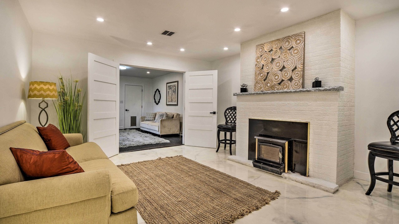 Photo of Livingroom in Griffith